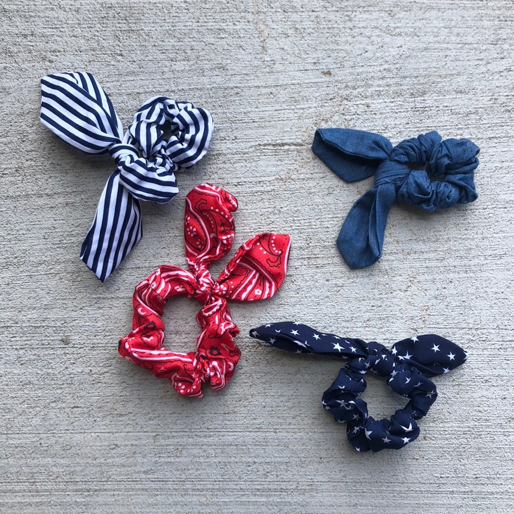 Pack of 4 red white and blue scrunchies ❤️🤍💙